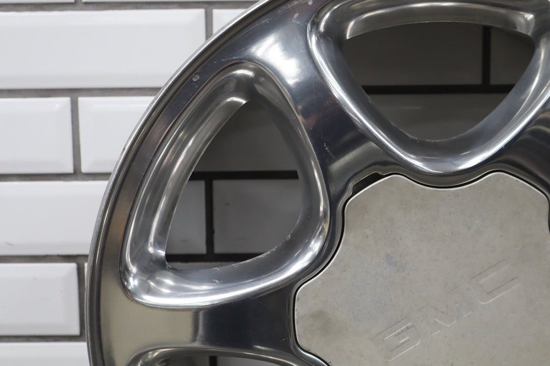 GMC Polished Yukon XL 1500 Sierra Denali OEM Wheel 17” 2001 - 2007 Factory 5132