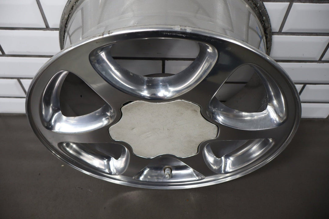 GMC Polished Yukon XL 1500 Sierra Denali OEM Wheel 17” 2001 - 2007 Factory 5132
