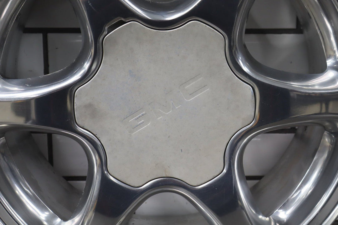 GMC Polished Yukon XL 1500 Sierra Denali OEM Wheel 17” 2001 - 2007 Factory 5132