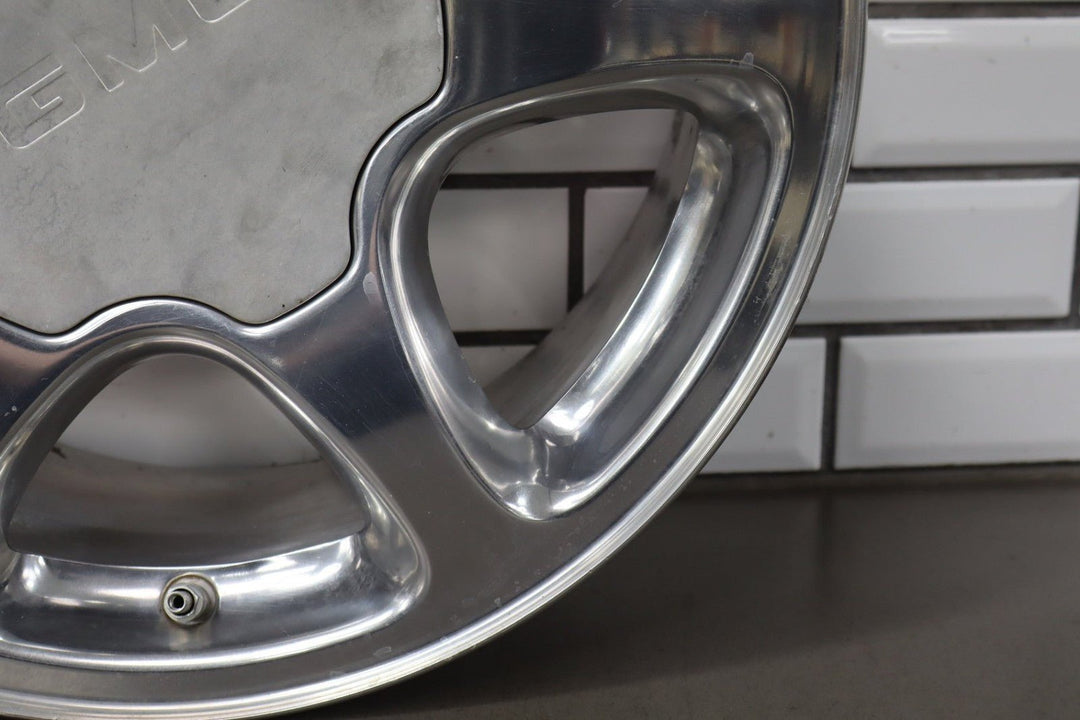 GMC Polished Yukon XL 1500 Sierra Denali OEM Wheel 17” 2001 - 2007 Factory 5132