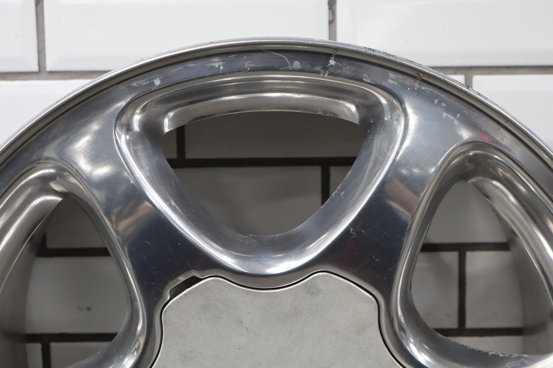 GMC Polished Yukon XL 1500 Sierra Denali OEM Wheel 17” 2001 - 2007 Factory 5132