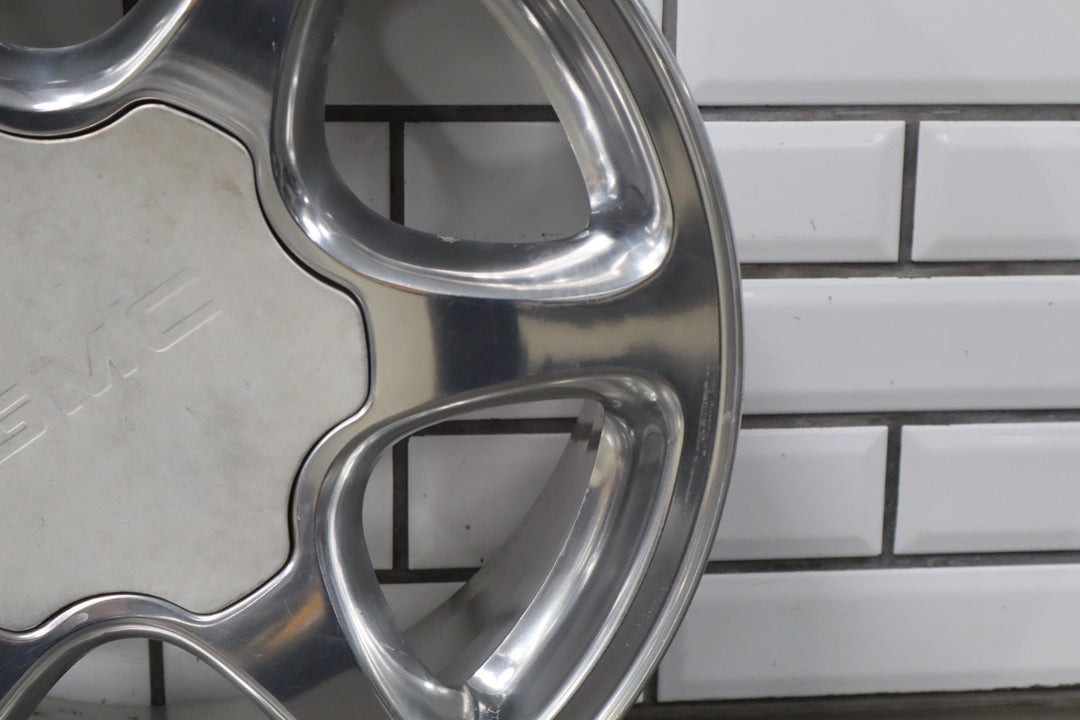 GMC Polished Yukon XL 1500 Sierra Denali OEM Wheel 17” 2001 - 2007 Factory 5132