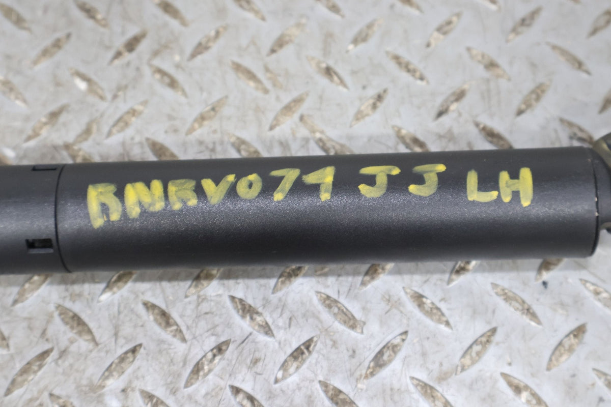 Hatch Strut, 2022, Rivian, R1S