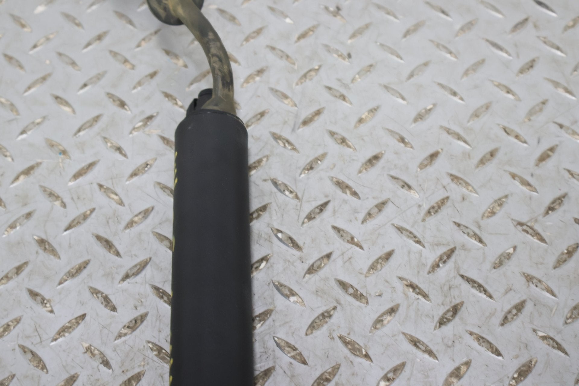 Hatch Strut, 2022, Rivian, R1S