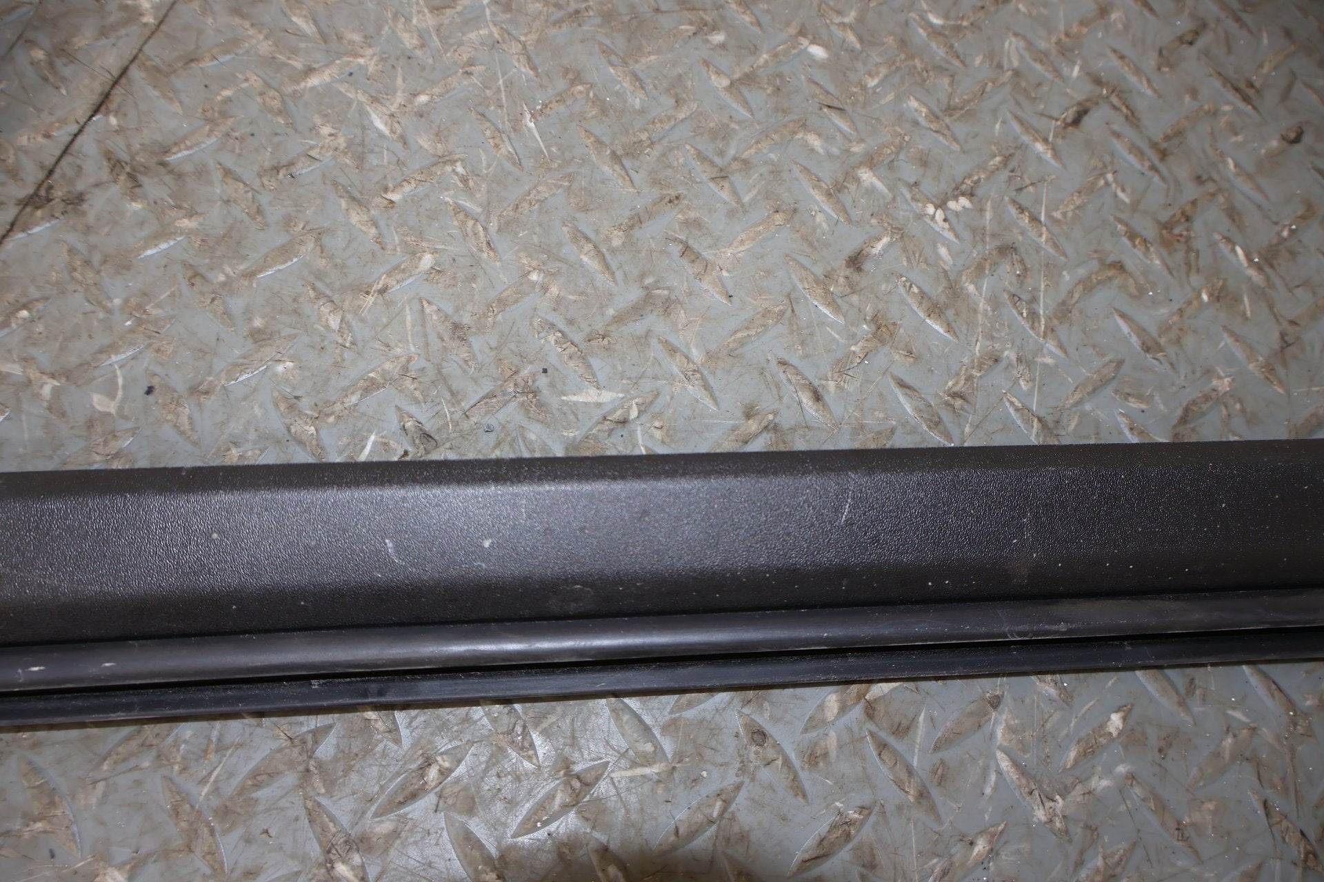 Hood Deflector, 2022, Rivian, R1S