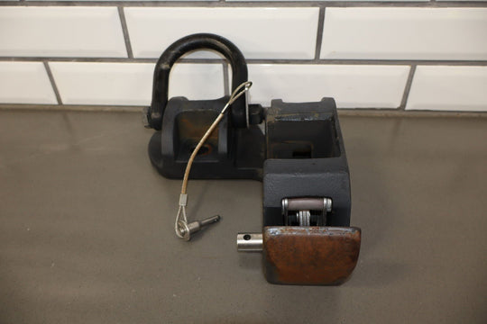 Hummer H2 OEM Exterior Spare Tire Carrier W/Tow Hooks Tested *Weathered*