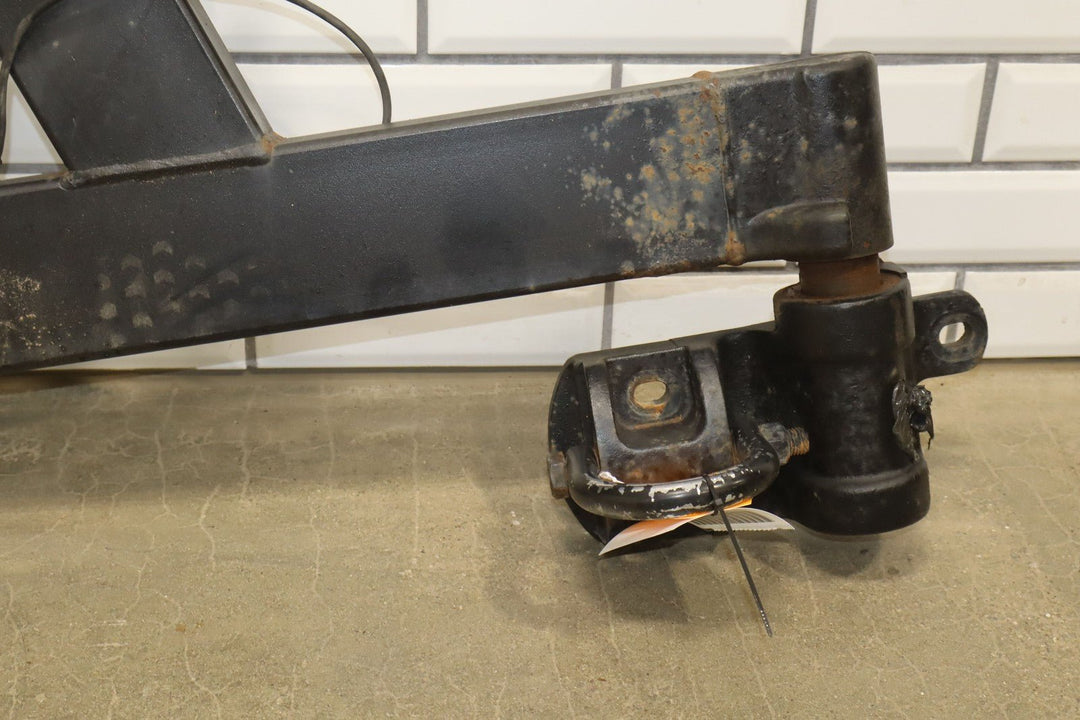 Hummer H2 SUV OEM Exterior Spare Tire Carrier W/Tow Hooks