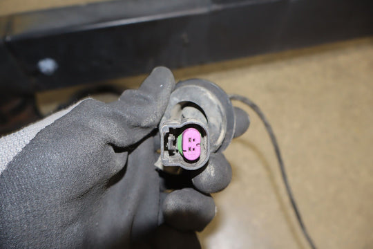 Hummer H2 SUV OEM Exterior Spare Tire Carrier W/Tow Hooks