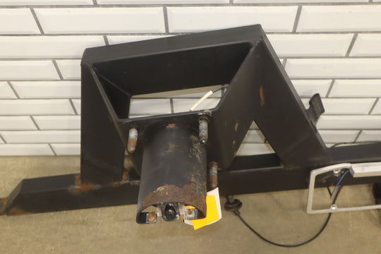 Hummer H2 SUV OEM Exterior Spare Tire Carrier W/Tow Hooks