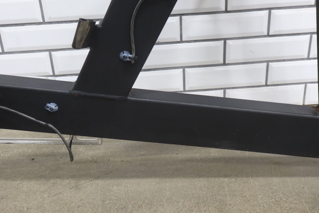 Hummer H2 SUV OEM Exterior Spare Tire Carrier W/Tow Hooks