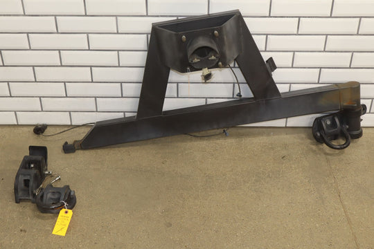 Hummer H2 SUV OEM Exterior Spare Tire Carrier W/Tow Hooks