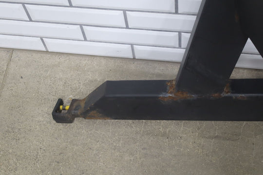 Hummer H2 SUV OEM Exterior Spare Tire Carrier W/Tow Hooks