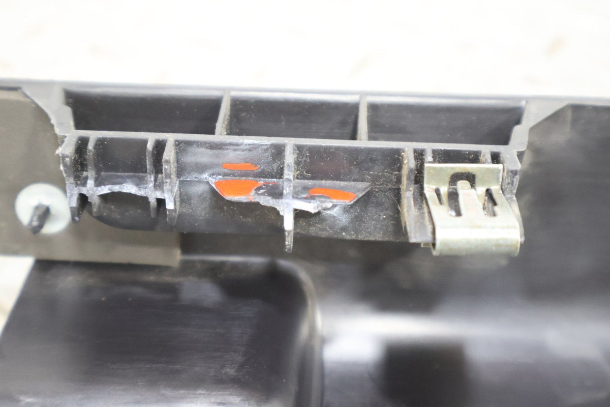 Kick Panel, 2004, Ford, Thunderbird