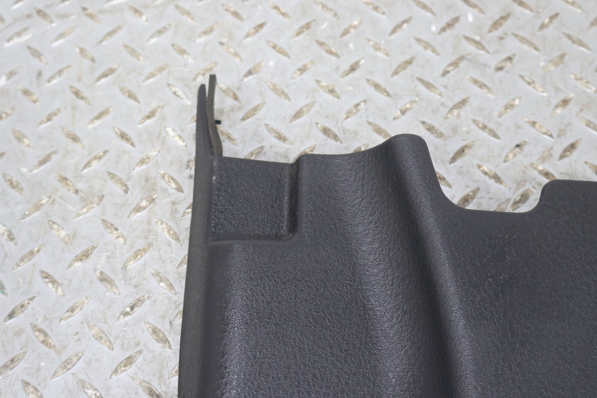 Kick Panel, 2004, Ford, Thunderbird