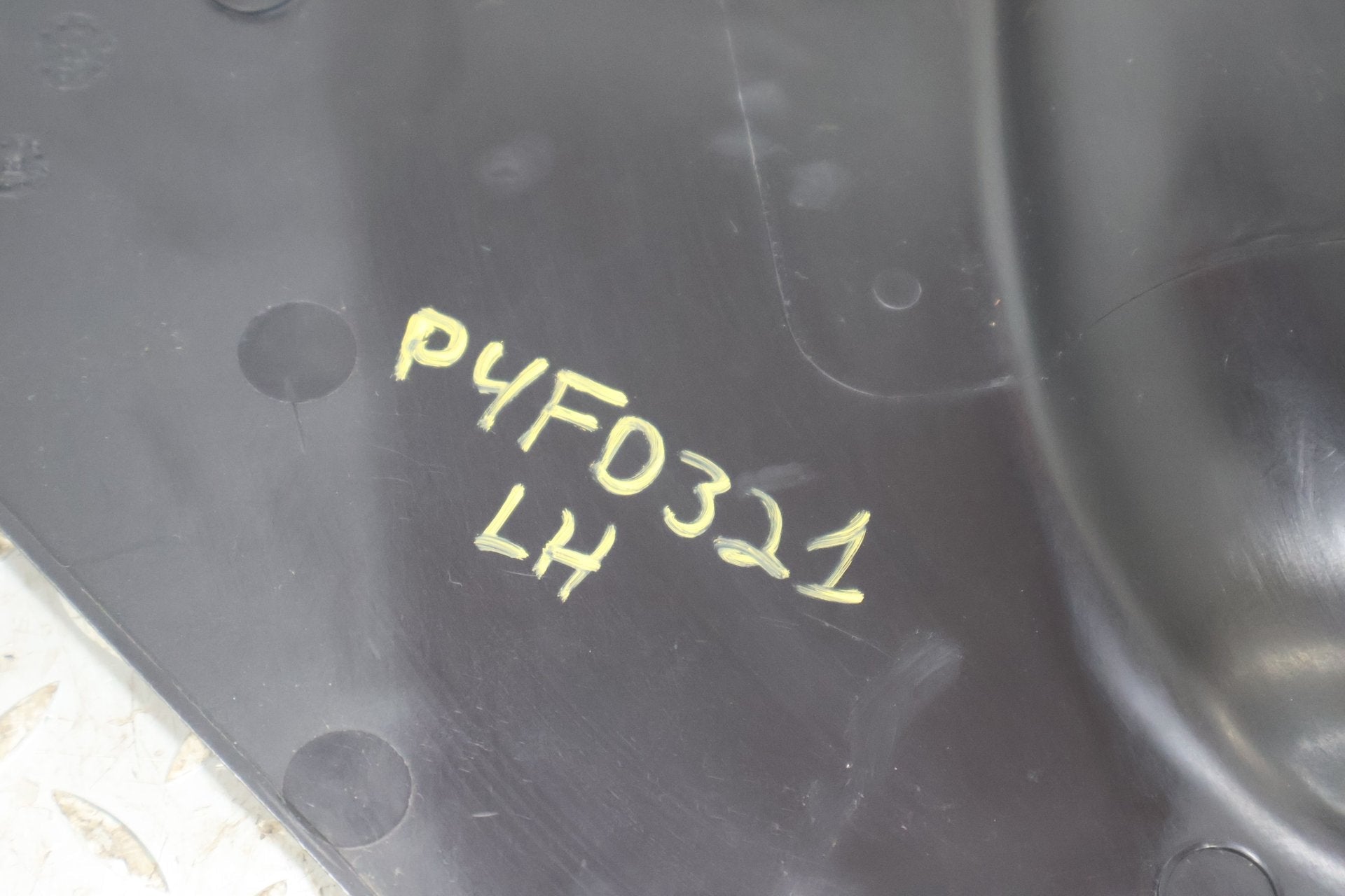 Kick Panel, 2004, Ford, Thunderbird