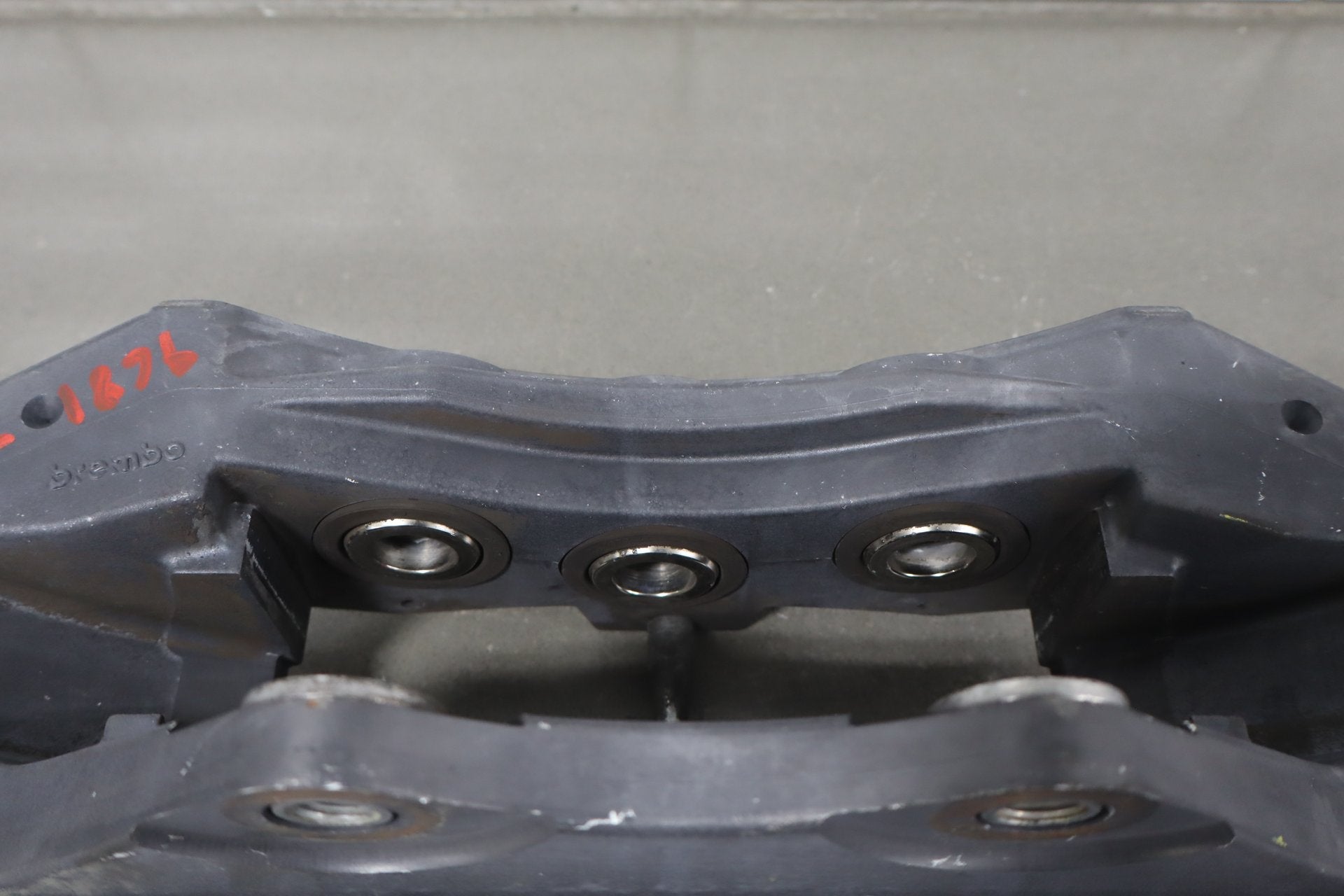 Left Front Brake 6 Piston Caliper 15-23 Dodge Challenger Charger SRT 6.2 6.4