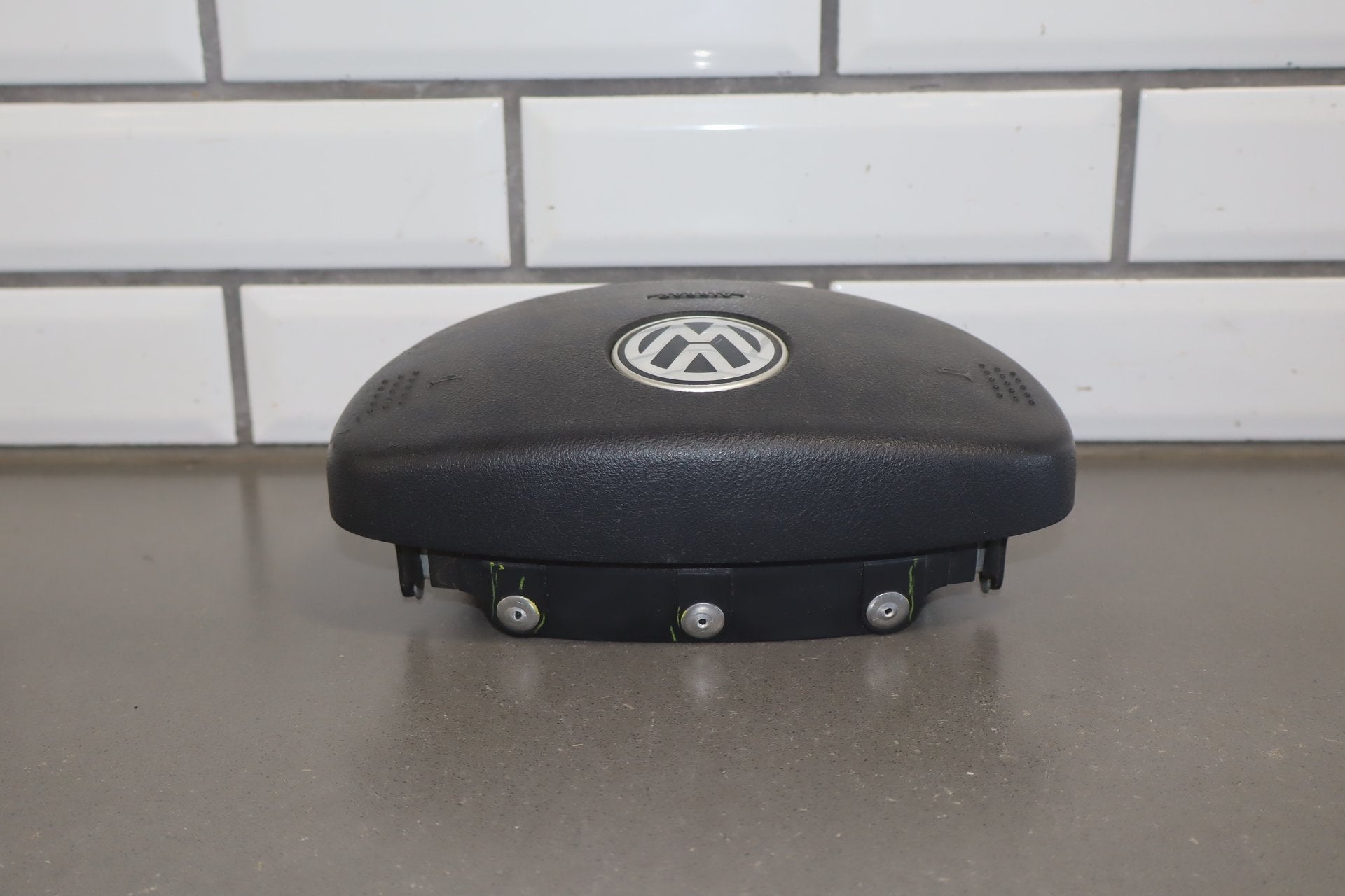 Left LH Driver Airbag Fits 2008 Volkswagen Beetle SE