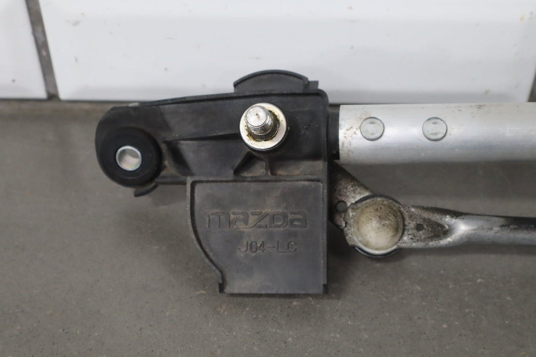 Mazda MX - 5 Miata Front Windshield Wiper Motor 2006 - 2015 NE5131138