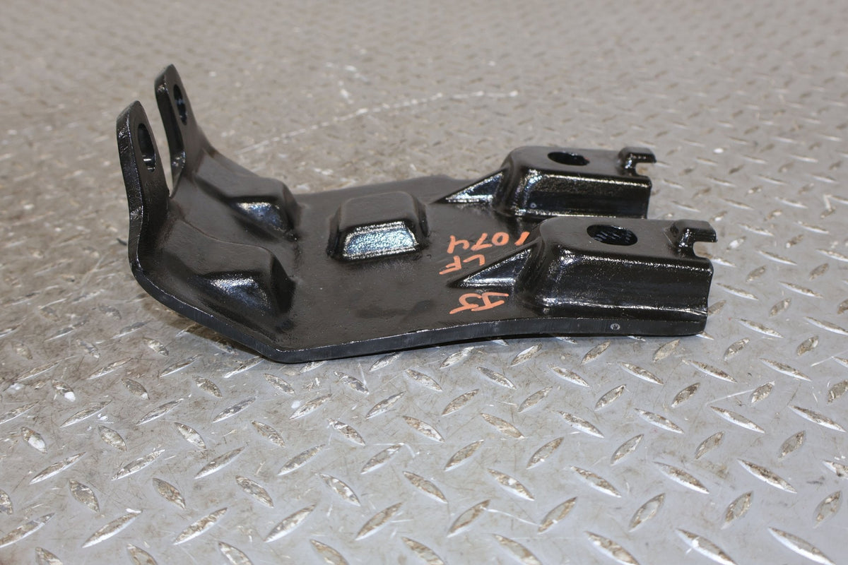 Misc Bracket, 2022, Rivian, R1S