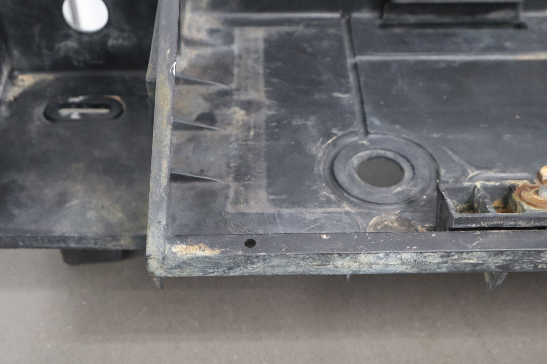 OEM 2002-2005 Dodge Ram 1500-3500 Gas & Diesel Driver Side Battery Tray 55275831
