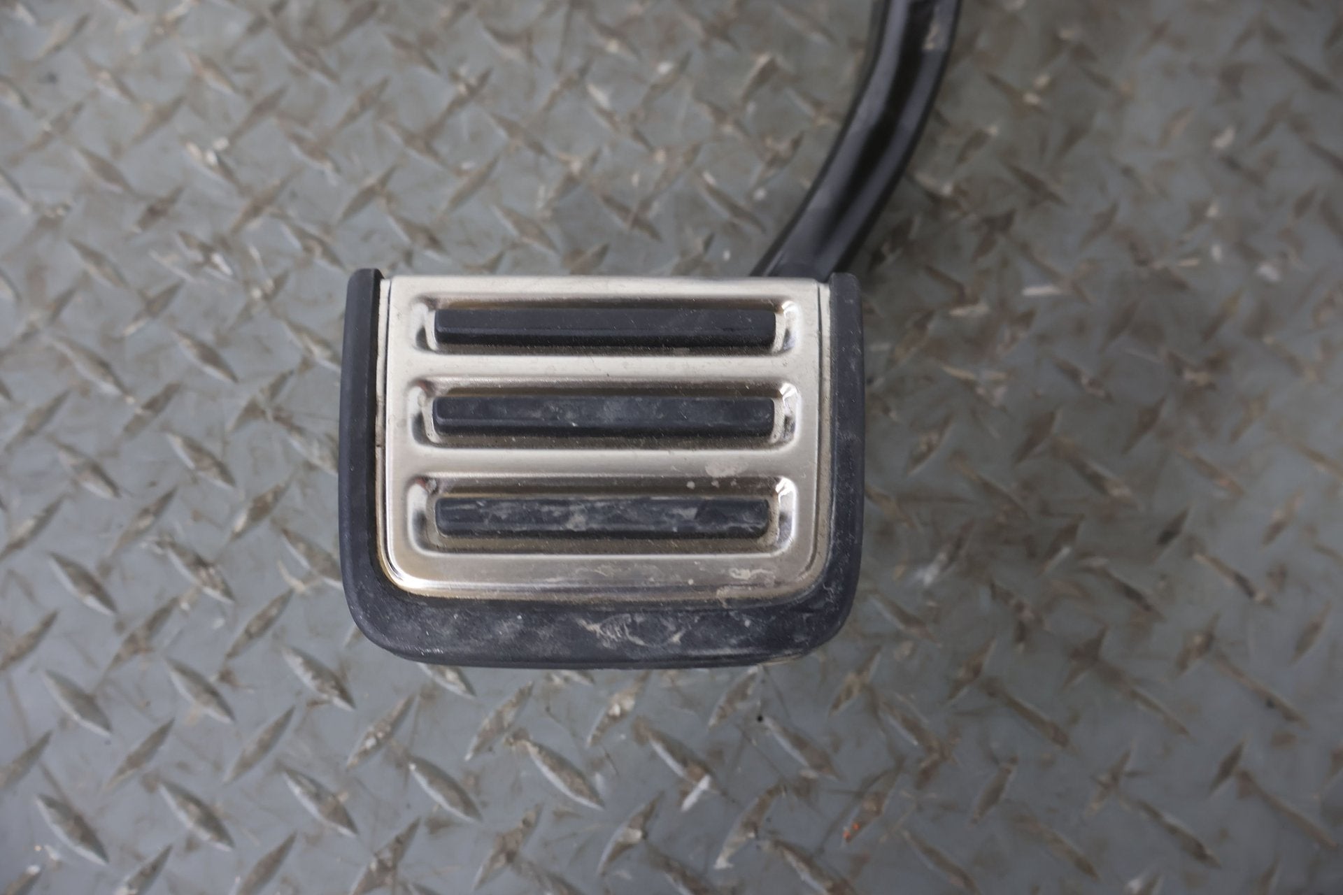 Pedal Assembly, 2022, Rivian, R1S