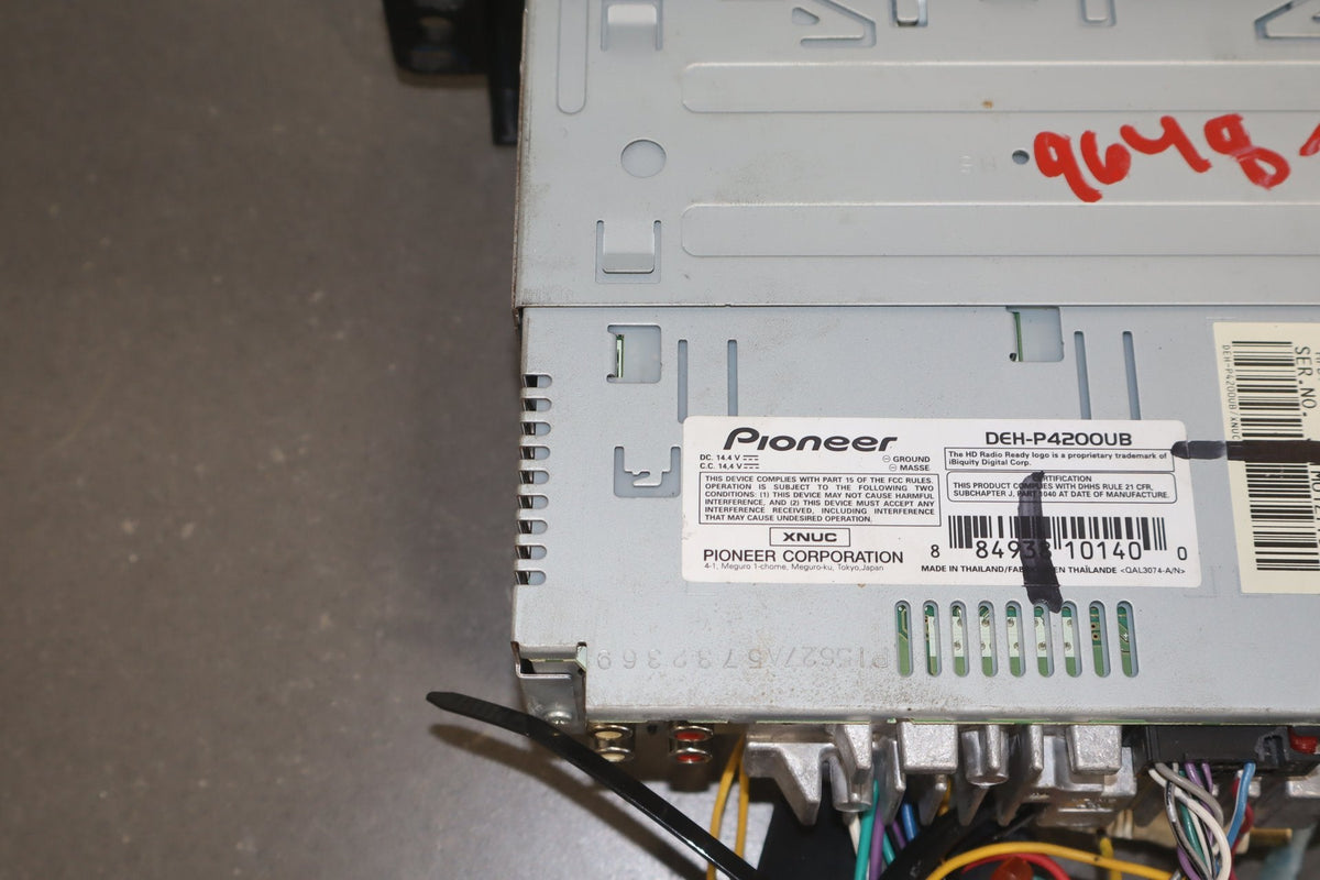 Pioneer DEH-P4200UB Single DIN CD Player