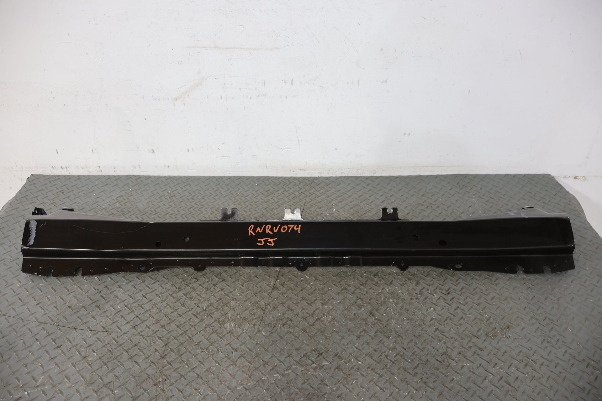 Radiator Core Support, 2022, Rivian, R1S