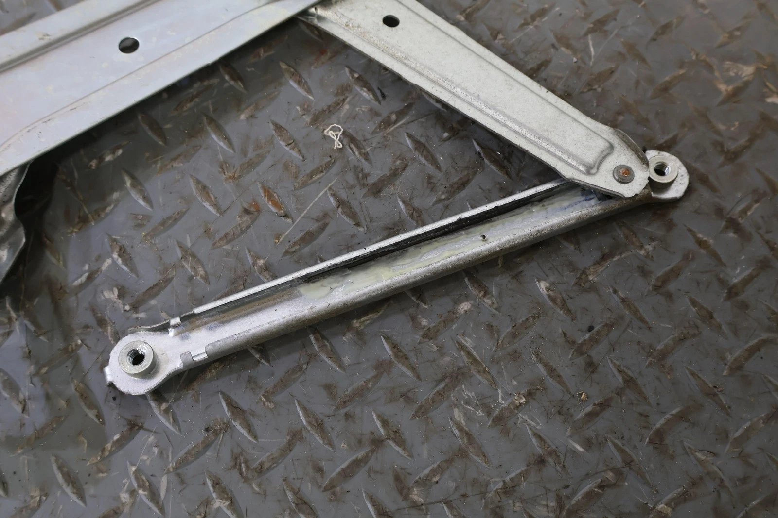 Right Front Door Regulator, 2013, Toyota, FJ Cruiser