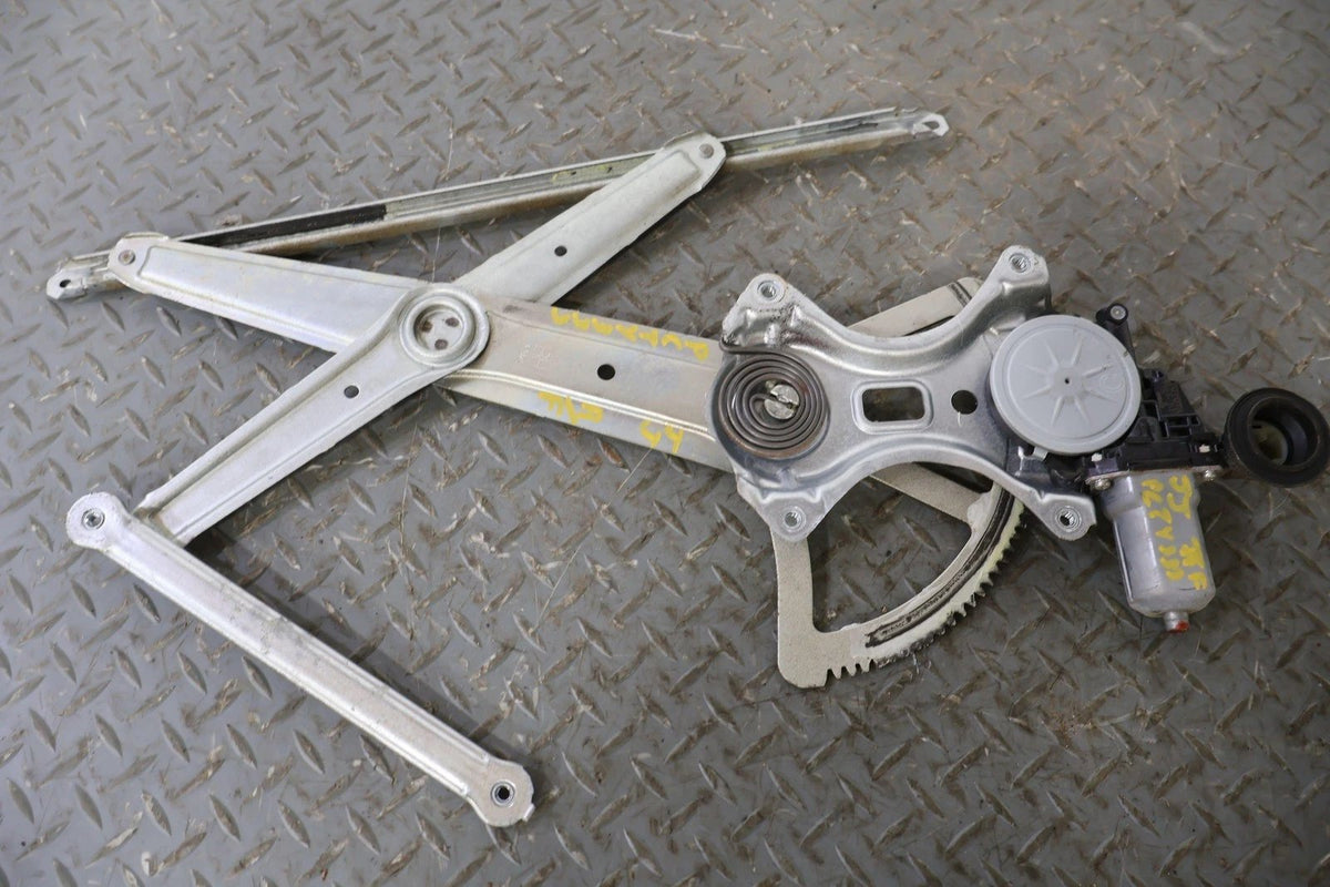 Right Front Door Regulator, 2013, Toyota, FJ Cruiser