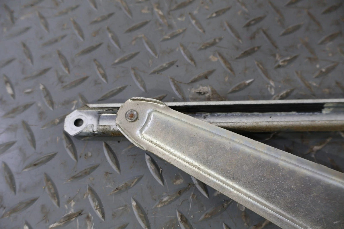 Right Front Door Regulator, 2013, Toyota, FJ Cruiser