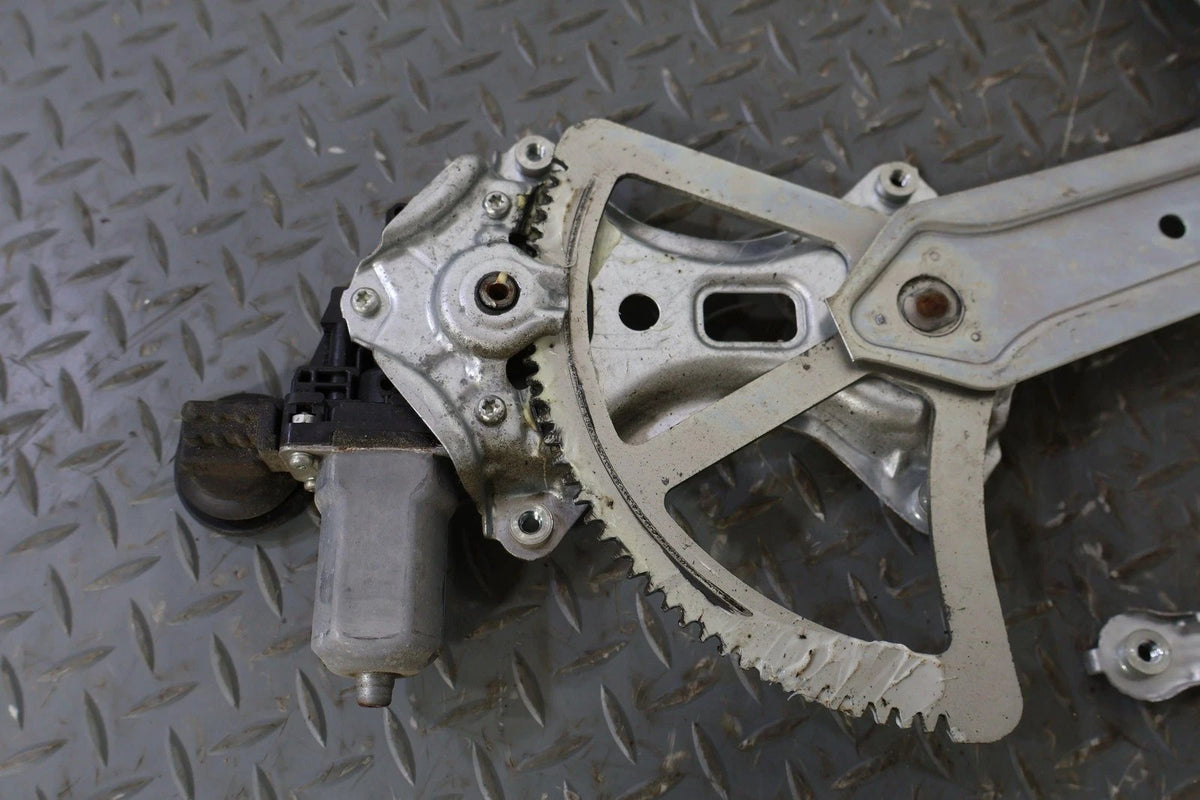 Right Front Door Regulator, 2013, Toyota, FJ Cruiser