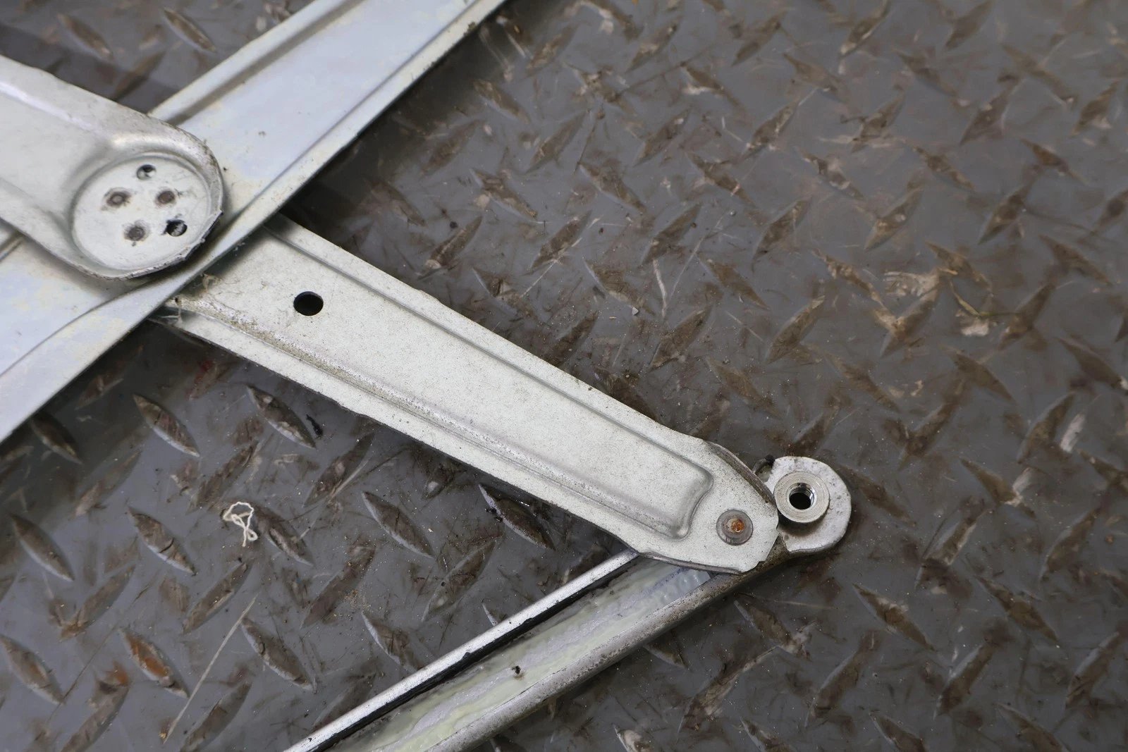 Right Front Door Regulator, 2013, Toyota, FJ Cruiser