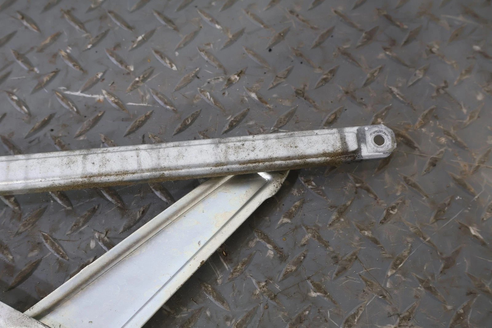 Right Front Door Regulator, 2013, Toyota, FJ Cruiser