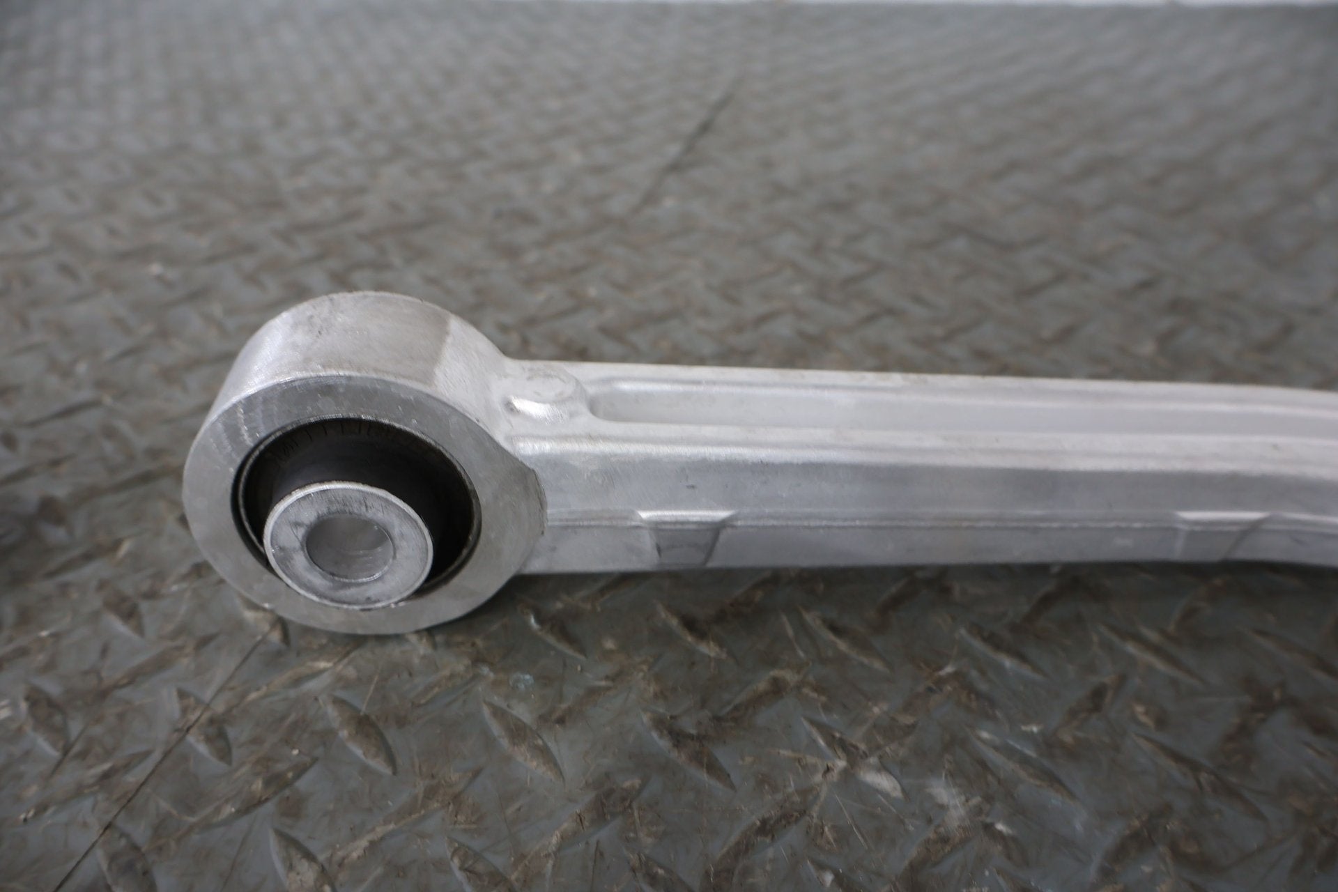 Right Front Upper Control Arm, 2022, Rivian, R1S