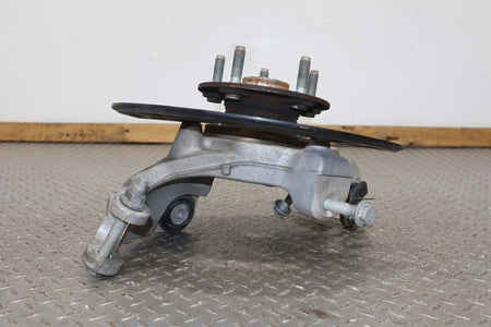 Right Rear Knuckle, 2022, Rivian, R1S