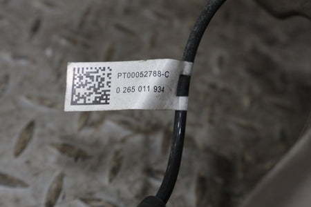 Right Rear Knuckle, 2022, Rivian, R1S