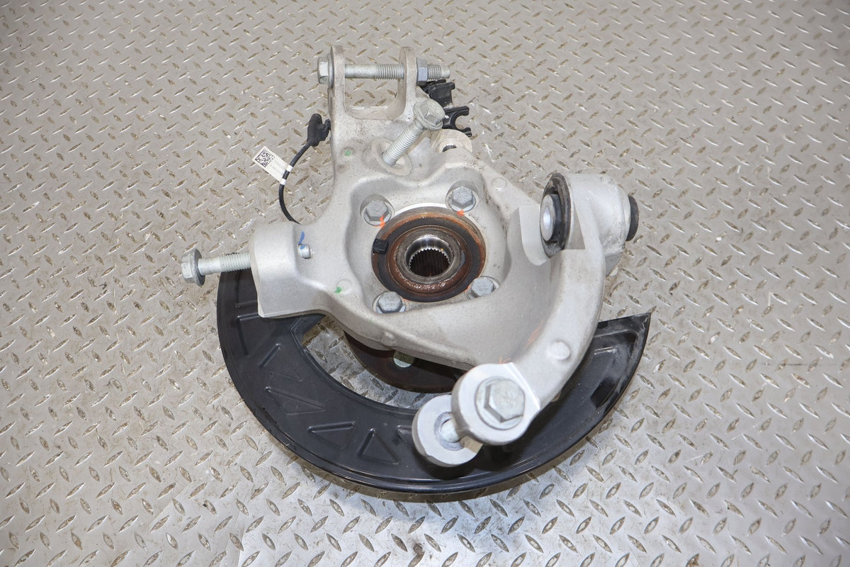 Right Rear Knuckle, 2022, Rivian, R1S