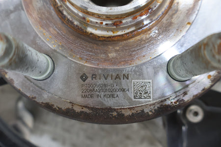 Right Rear Knuckle, 2022, Rivian, R1S