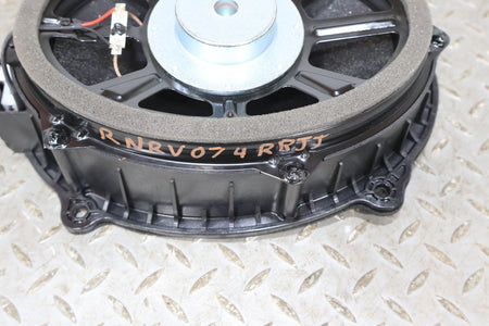 Speakers, 2022, Rivian, R1S
