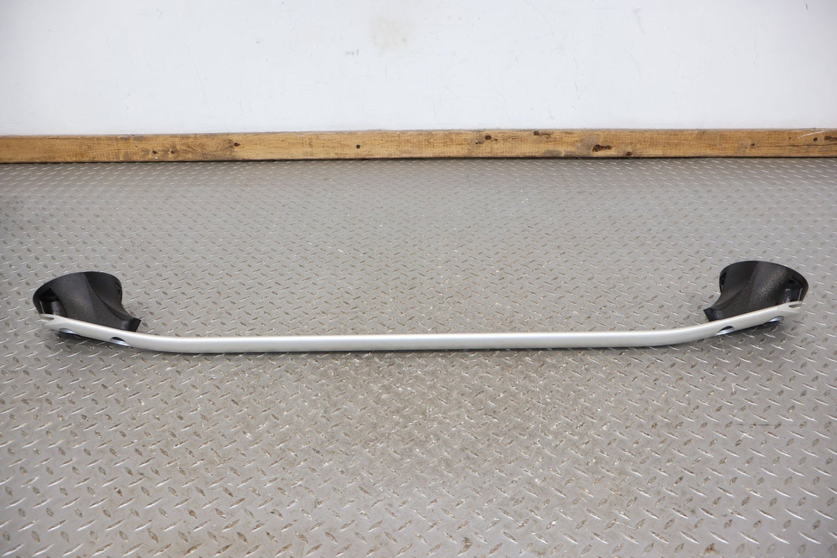 Strut Brace, 2009