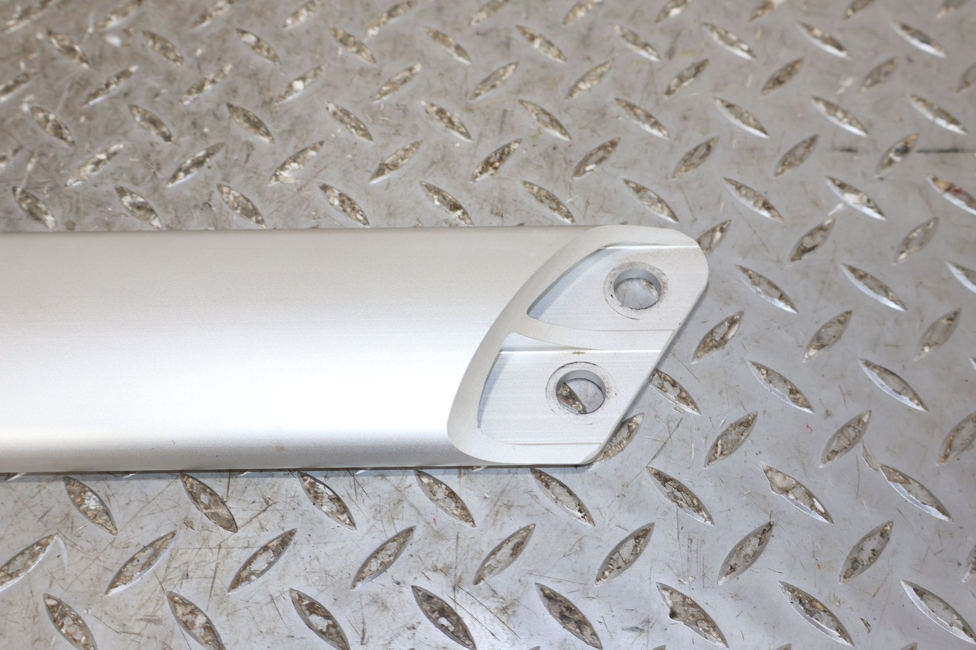 Strut Brace, 2009