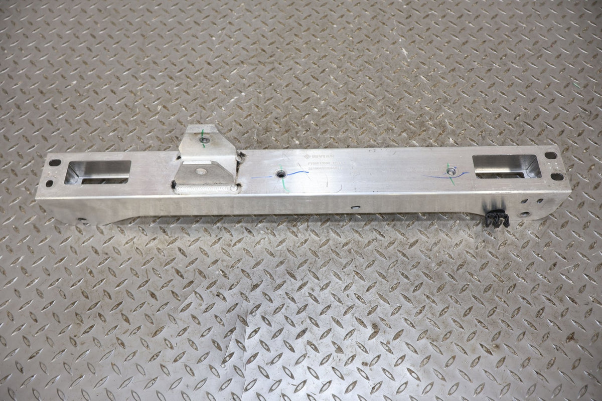 Strut Brace, 2022, Rivian, R1S