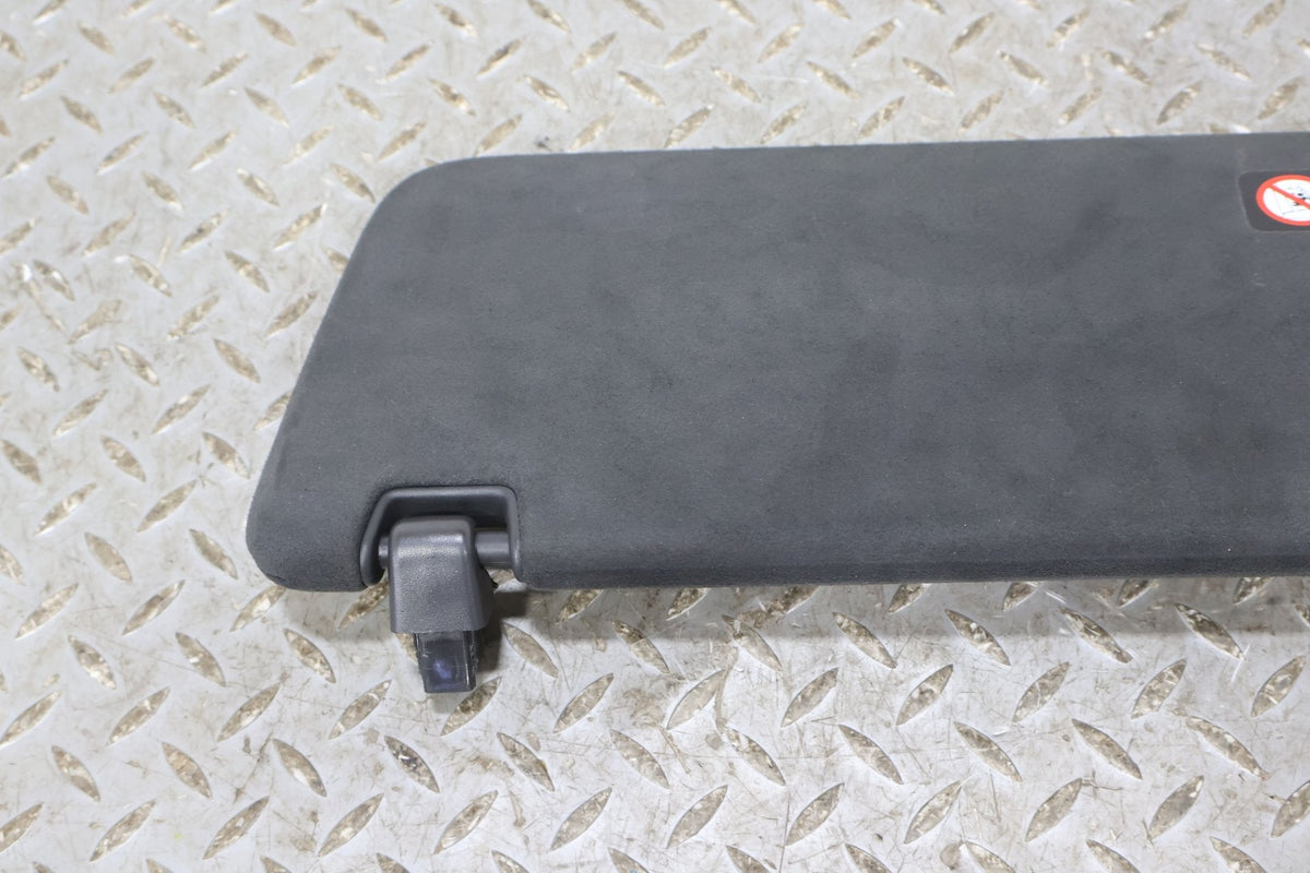 Sun Visor, 2022, Rivian, R1S