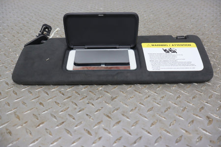 Sun Visor, 2022, Rivian, R1S