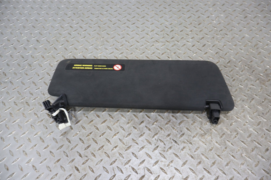 Sun Visor, 2022, Rivian, R1S