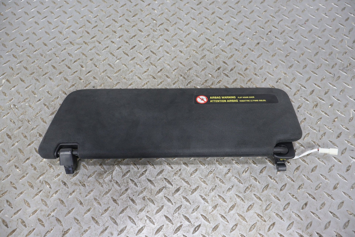 Sun Visor, 2022, Rivian, R1S