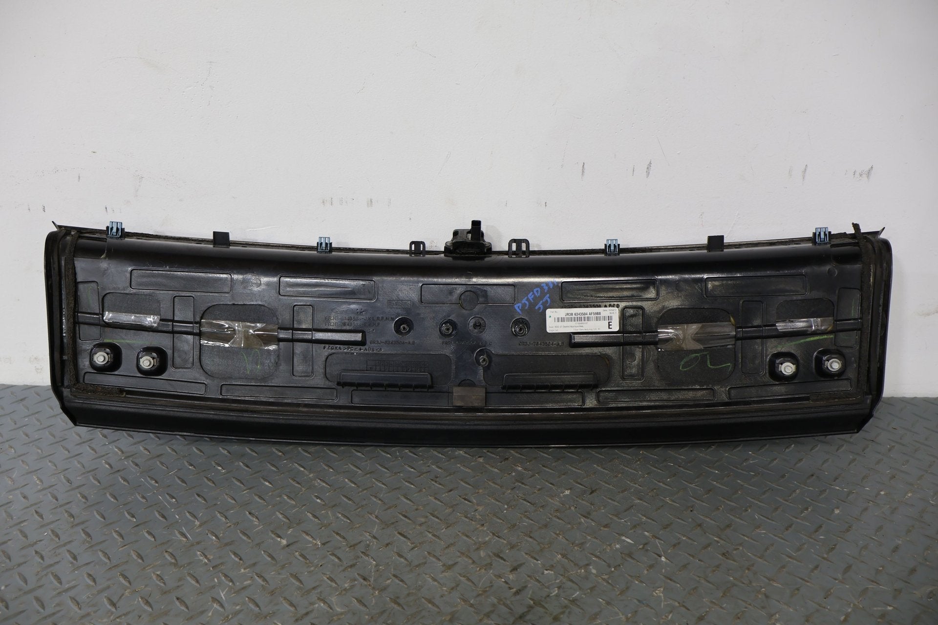 Tail Finish Panel, 2018, Ford, Mustang