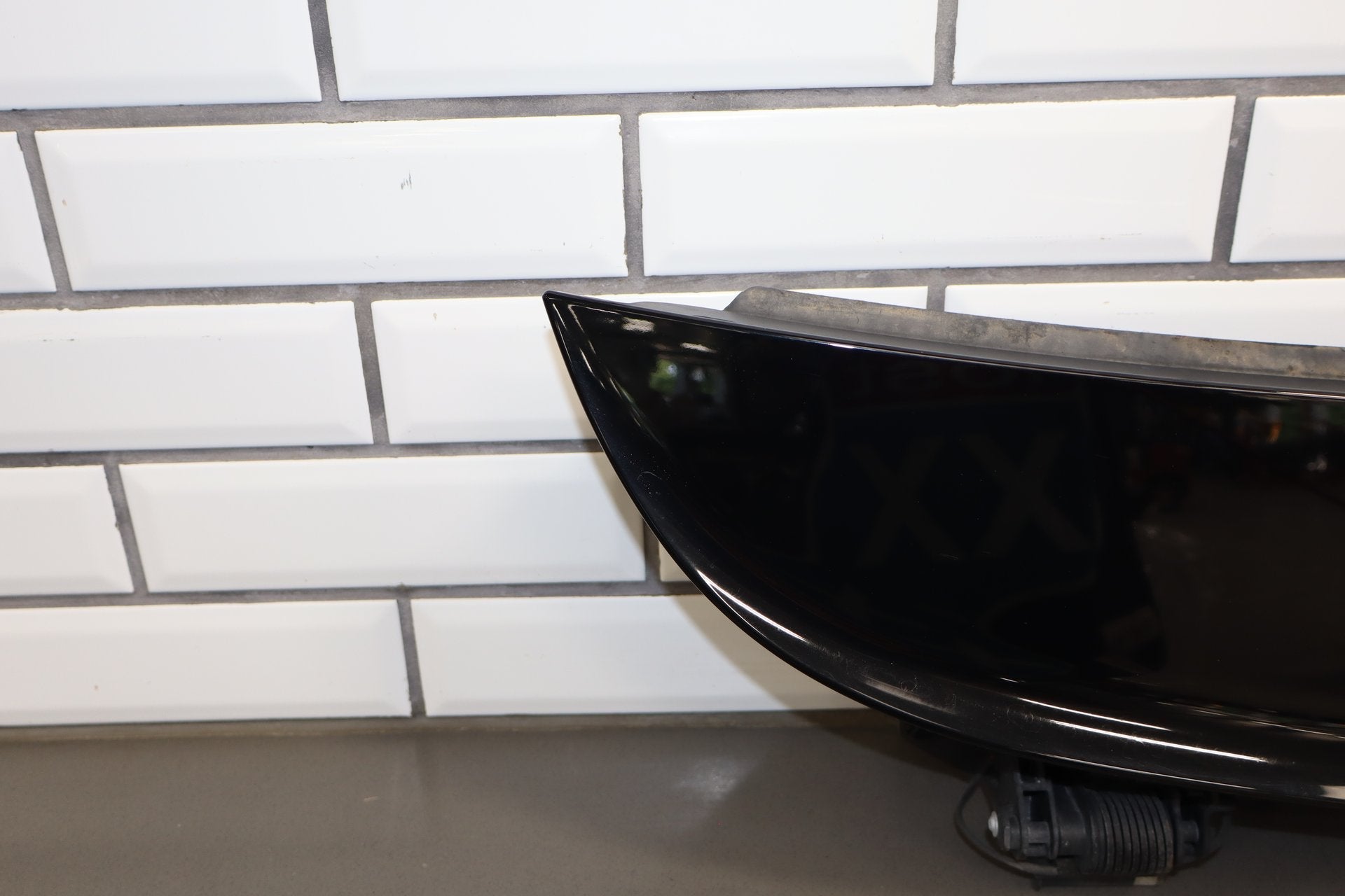 Tested 2010-2013 Porsche Panamera 4 S Rear Spoiler Dark Blue Metallic N4