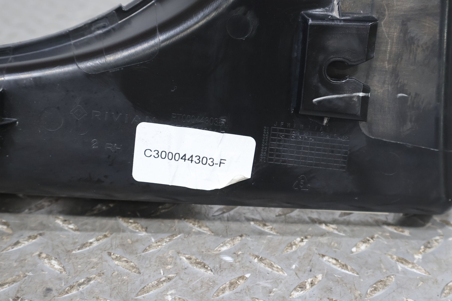 Trim Panel, 2022, Rivian, R1S