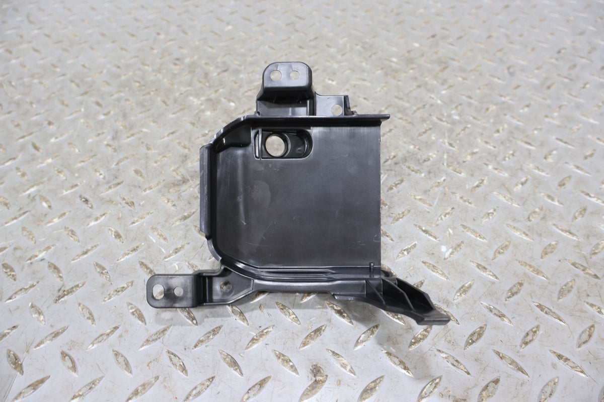 Trim Panel, 2022, Rivian, R1S